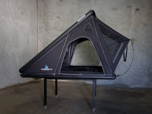 Hard-shell Rooftop Tent